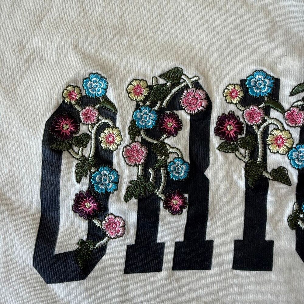 New Era Baltimore Orioles Cream Cropped Floral Graphic T-Shirt Size Medium - Picture 3 of 8